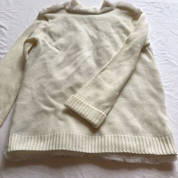 Girls Rule Sweater Cream 14-16 Junior NWOT - Picture 8 of 9